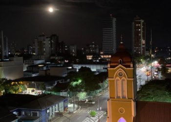 Noite de lula cheia em Foz do Iguaçu. Foto: Elias Dandolini