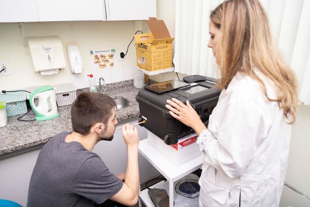 Aparelho detecta dengue em três minutos. Foto: Thiago Dutra/PMFI