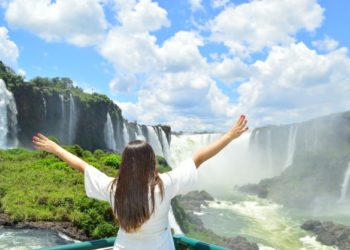 Visitante nas Cataratas do Iguaçu Foto: Wesley Maurício #FotoEquipeCataratas