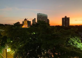 Pôr do sol em Foz do Iguaçu. Foto: Elias Dandolini/Cortesia