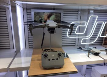 No caso da DJI, o preço pode ser menor, caso a embalagem do equipamento venha com o as letras “RB”, o que significa que ele passou por um reparo de fábrica. Fotos: Cris Loose