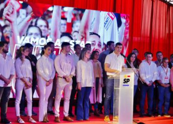 No seu discurso, afirmou que esta é a vitória de um povo que com o seu voto escolheu o caminho da paz social. Foto: Agência IP