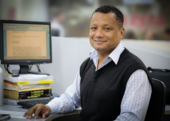 Elson: anos de experiência em jornalismo e radialismo. Foto: cortesia