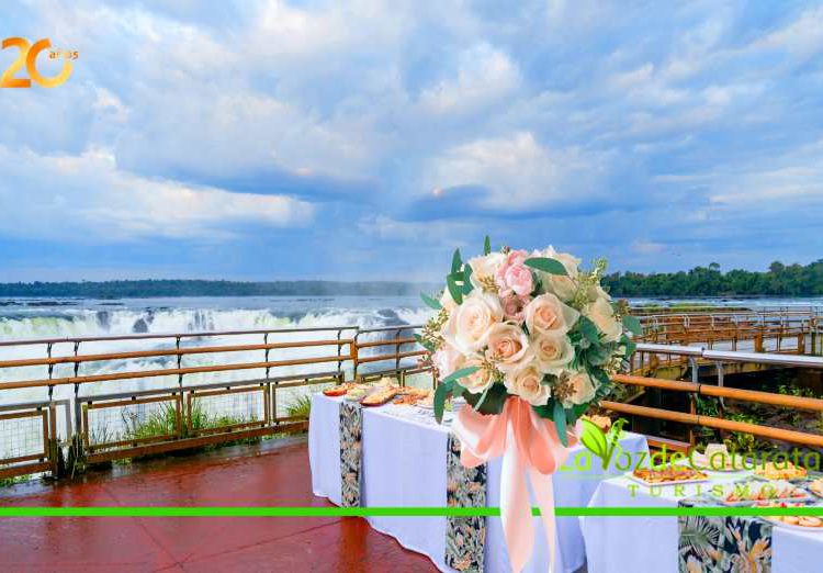 Um cenário magnífico e inigualável para dizer "sim". Foto: LaVozdeCataratas