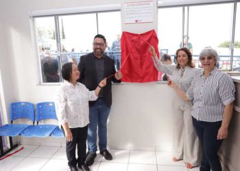 Da esquerda para a direita: Idalina Barbosa (AFA), Jogão Morales (presidente da Câmara de Vereadores), Rosa Jerônymo (primeira-dama) e Filomena Rubano (AFA). Foto: Thiago Dutra/Divulgação
