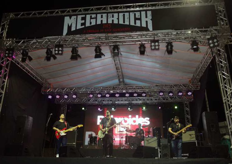 Bandas se apresentaram ontem à noite na Praça da Paz. Foto: Silvio Vera/PMFI