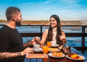 O passeio Amanhecer nas Cataratas do Iguaçu inclui especial café da manhã. Foto: Nilmar Fernando #FotoEquipeCataratas