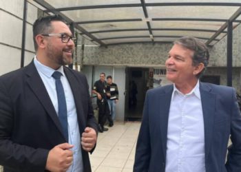 Morales (à esquerda) recebeu a visita de Silva e Luna esta semana. Foto: divulgação