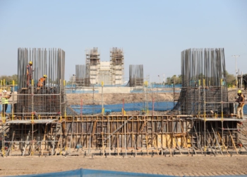 Estágio atual da construção. Fotos: Itaipu Binacional, margem paraguaia