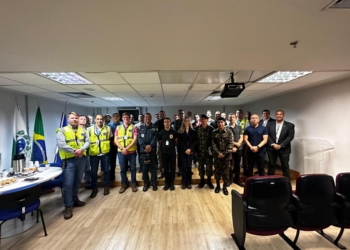 Integrantes da reunião. Foto: PF/divulgação