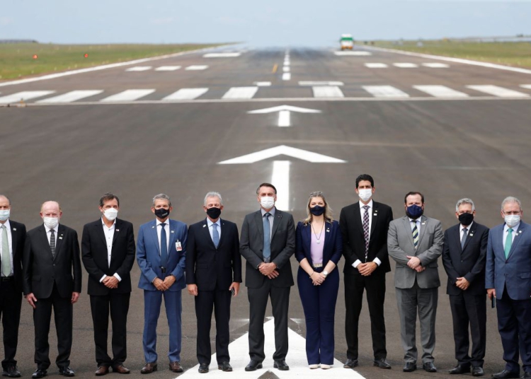 Início da novela, com a solenidade de inauguração da extensão da pista do Aeroporto de Foz do Iguaçu, realizada no dia 7 de abril de 2021. Foto: Foto: Jonathan Campos/AEN