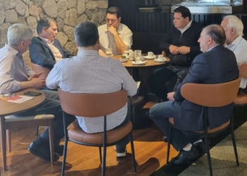 O que será que eles conversaram? Foto: Almanaque do Futuro