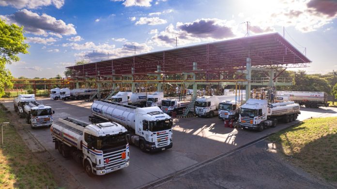 Frota de veículos Petropar. Foto: Petropar.