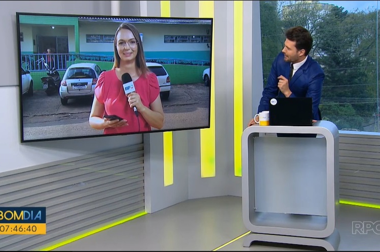 Jornalistas ficaram espantados com a resposta da prefeitura. Foto: captura de vídeo.