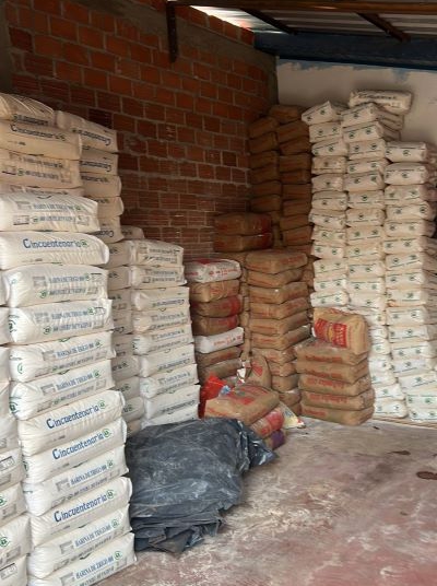 Farinha contrabandeada em depósito inadequado. Foto: divulgação/PF