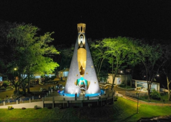 O maior monumento dedicado a Nossa Senhora Aparecida na América Latina, construído em Itaipulândia
Foto: Gilson Abreu/AEN