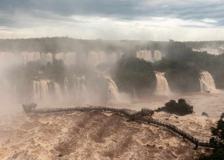 Turistas já aproveitam o passeio neste sábado. Foto: Nilmar Fernando/divulgação