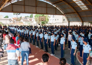 Cinco escolas de Foz realizam consulta pública para decidir se querem se tornar cívico-militares. Foto: Lucas Fermin/SEED