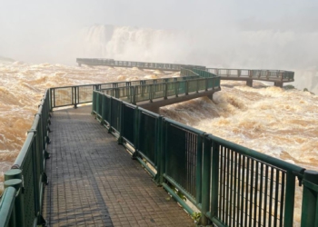 Passarela das Cataratas está aberta. Foto: Cesar Muller/divulgação