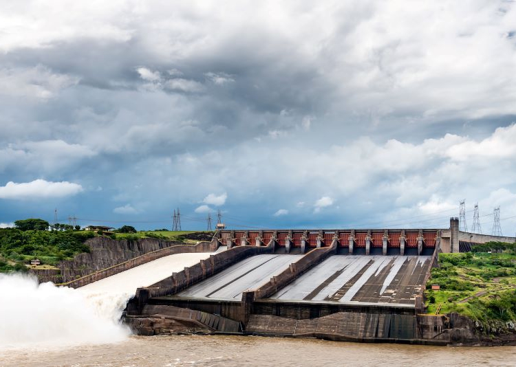 Vertedouro da Itaipu. Foto: Rubens Fraulini/Itaipu Binacional