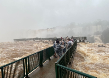 Passarela da Cataratas do Iguaçu foram reabertas nesta quinta-feira. Foto: Cesar Muller