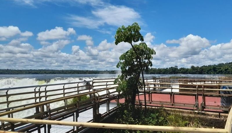 Passarela da Garganta do Diabo quando foi reaberta em fevereiro deste ano. Foto: Parque Nacional Iguazú/divulgação