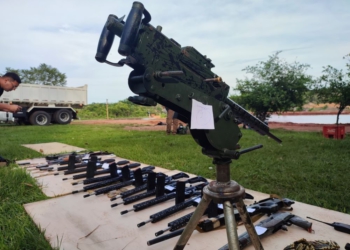 Armamento apreendido na operação. Foto: Agência IP
