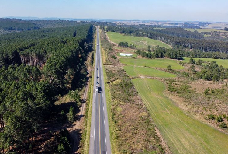 O contrato do Lote 1 prevê a implementação de 344 quilômetros de duplicações. Foto: Roberto Dziura Jr./AEN