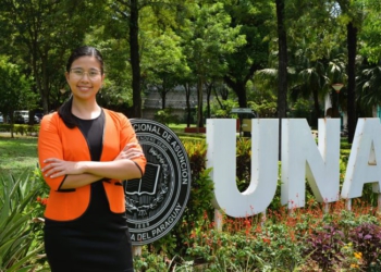 A engenheira Yumi Kikuchi Coronel se destacou durante o mestrado em Inovação na Wichita State University, nos EUA. Foto: Universidade Nacional de Assunção (UNA).