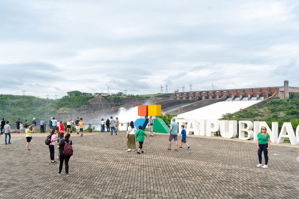 Mirante do Vertedouro da Itaipu. Foto: Sara Cheida/IB