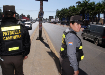Fiscalização da Patrulla Caminera (o mesmo que a PRF no Brasil) no Paraguai. Foto: divulgação