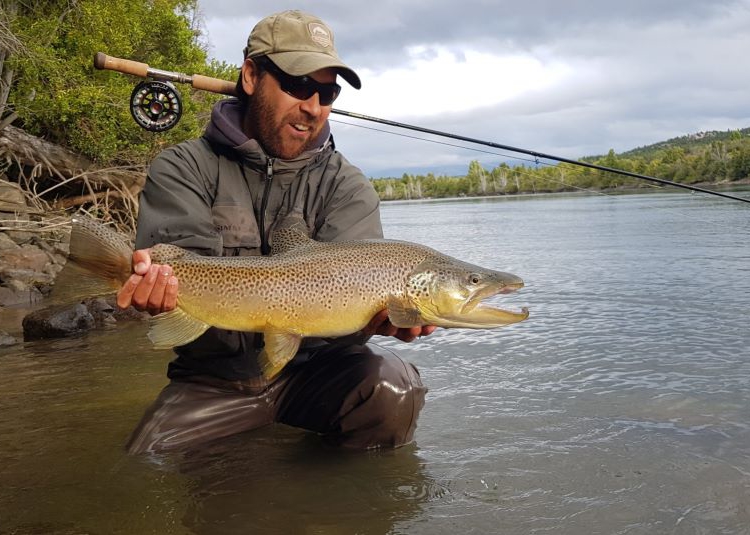 Na zona existe uma variedade de espécies de peixes, como a truta ou o salmão de água doce. Foto: Prefeitura de Trevelin