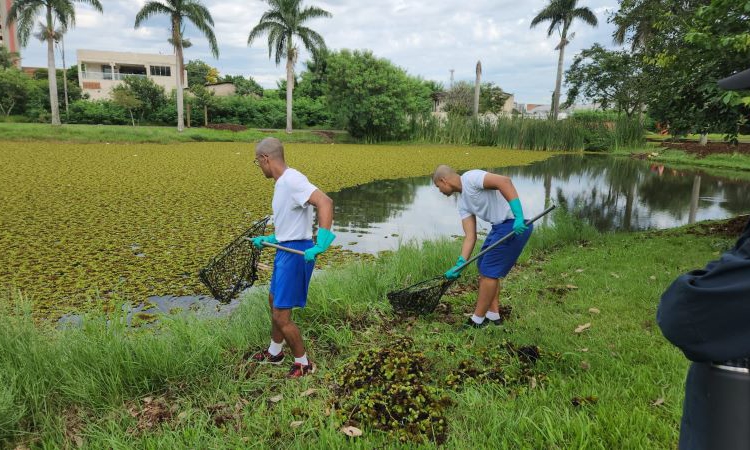 Limpeza no Parque Monjolo. Foto: divulgação