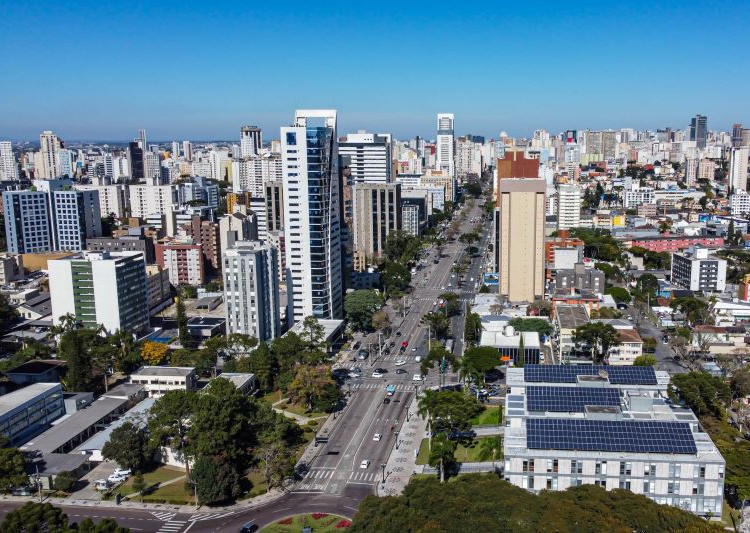 Novo milionário do Nota Paraná é de Curitiba; morador de Maringá ganha R$ 100 mil
Foto: Roberto Dziura Jr/AEN