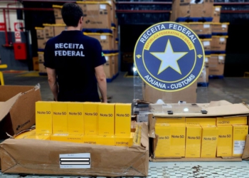 Celulares apreendidos pela RF. Foto ilustrativa: divulgação/ RF