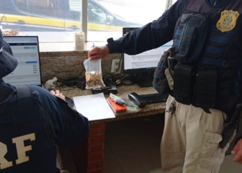 Saco com joias apreendidas pela PRF. Foto: divulgação