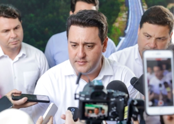 O governador Carlos Massa Ratinho Junior lidera nas próximas duas semanas uma missão internacional que vai passar por quatro países
Foto: Roberto Dziura Jr/AEN