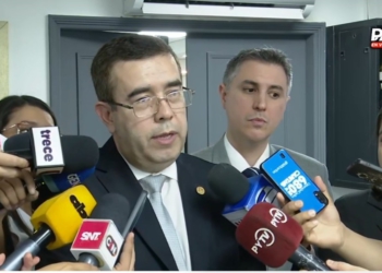 O anúncio do reajuste foi feito pelo vice-ministro do Trabalho, César Segovia. Foto: Agência IP