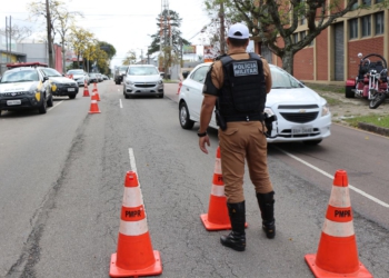 Operação marca a adesão do Paraná ao calendário nacional da Lei Seca no trânsito
Foto: Sd Fernando Chauchu