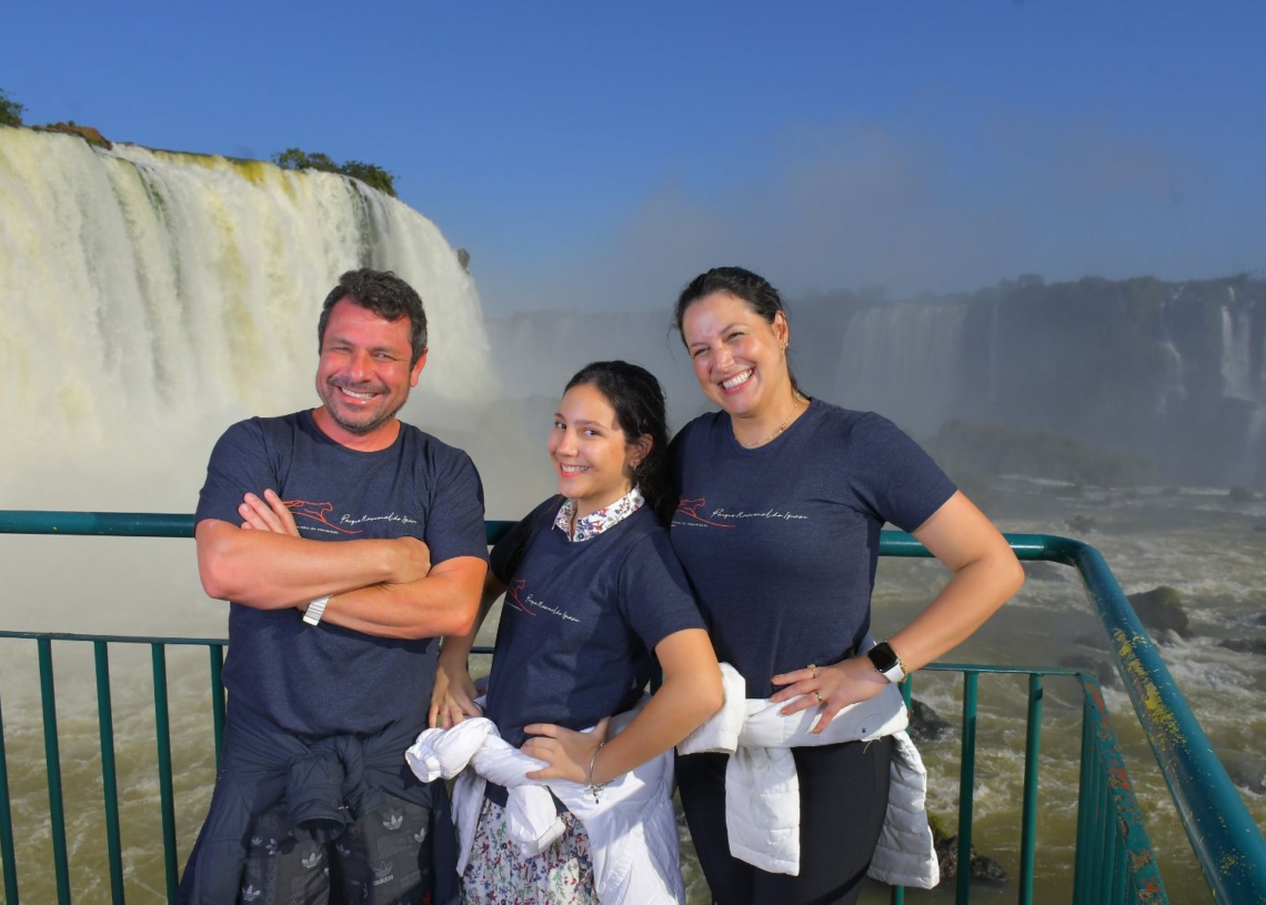 Visitantes nas Cataratas do Iguaçu. Foto: Bruno Canello/divulgação
