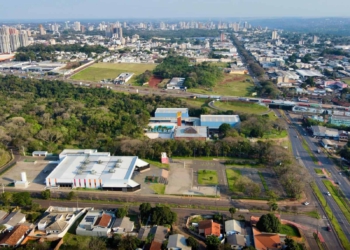 Vista aérea de Foz do Iguaçu. Foto: Kiko Sierich/divulgação