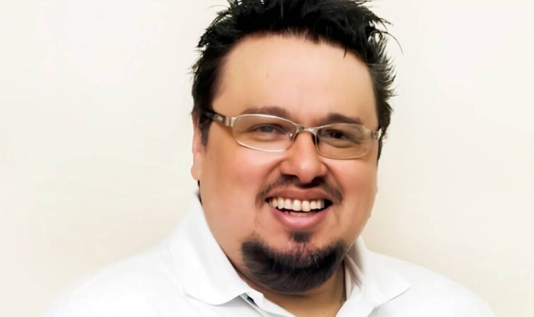 O radialista Anderson Antero, conhecido como Pantufa, morreu nesta quarta-feira (26), aos 48 anos, vítima de um infarto. Foto: arquivo da família