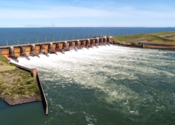 Hidrelétrica de Yacyretá. Foto: EBY