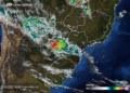 Foto de satélite, divulgada pelo Simepar, mostra muitas nuvens sobre o Paraná na manhã deste domingo