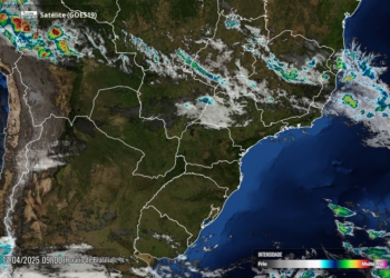 Céu praticamente sem nuvens sobre o Paraná nesta quinta-feira. Foto: Simepar