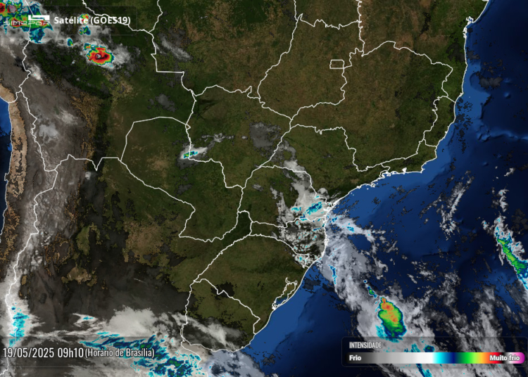 Paraná parcialmente encoberto por nuvens na manhã desta segunda-feira. Foto: Simepar