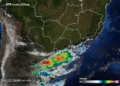 Céu sem nuvens sobre o Paraná na manhã deste sábado, conforme mostra a foto de satélite divulgada pelo Simepar