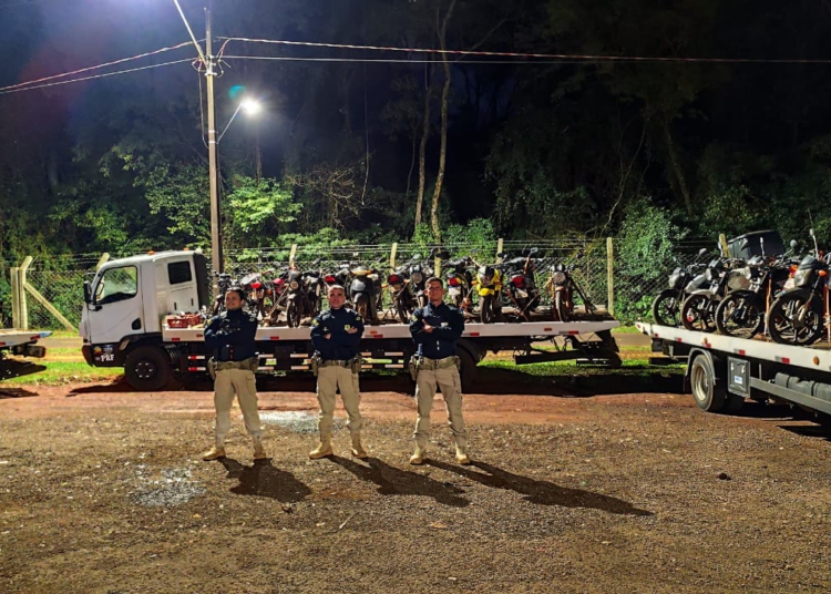 Foto da operação na proximidades do trevo do GTG Charrua: divulgação/PRF