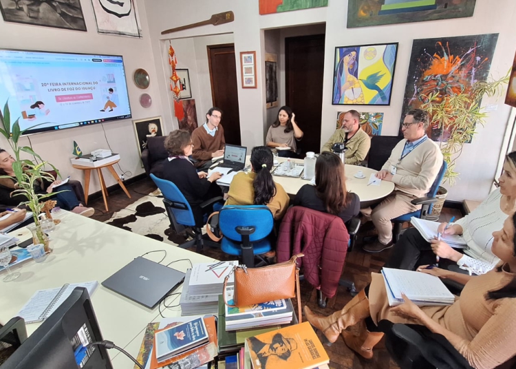 Comissão se reuniu nesta quinta-feira (14) para alinhar propostas e avançar nos preparativos do evento. Foto: divulgação