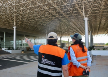 Ministra de Obras Públicas vistoriou o andamento da finalização da aduana, localizada na cabeceira da Ponte da Integração do lado paraguaio. Foto: MOPC